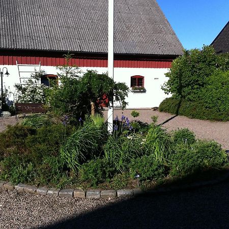 Mattisgården Bed&Breakfast Östra Ljungby Exteriör bild