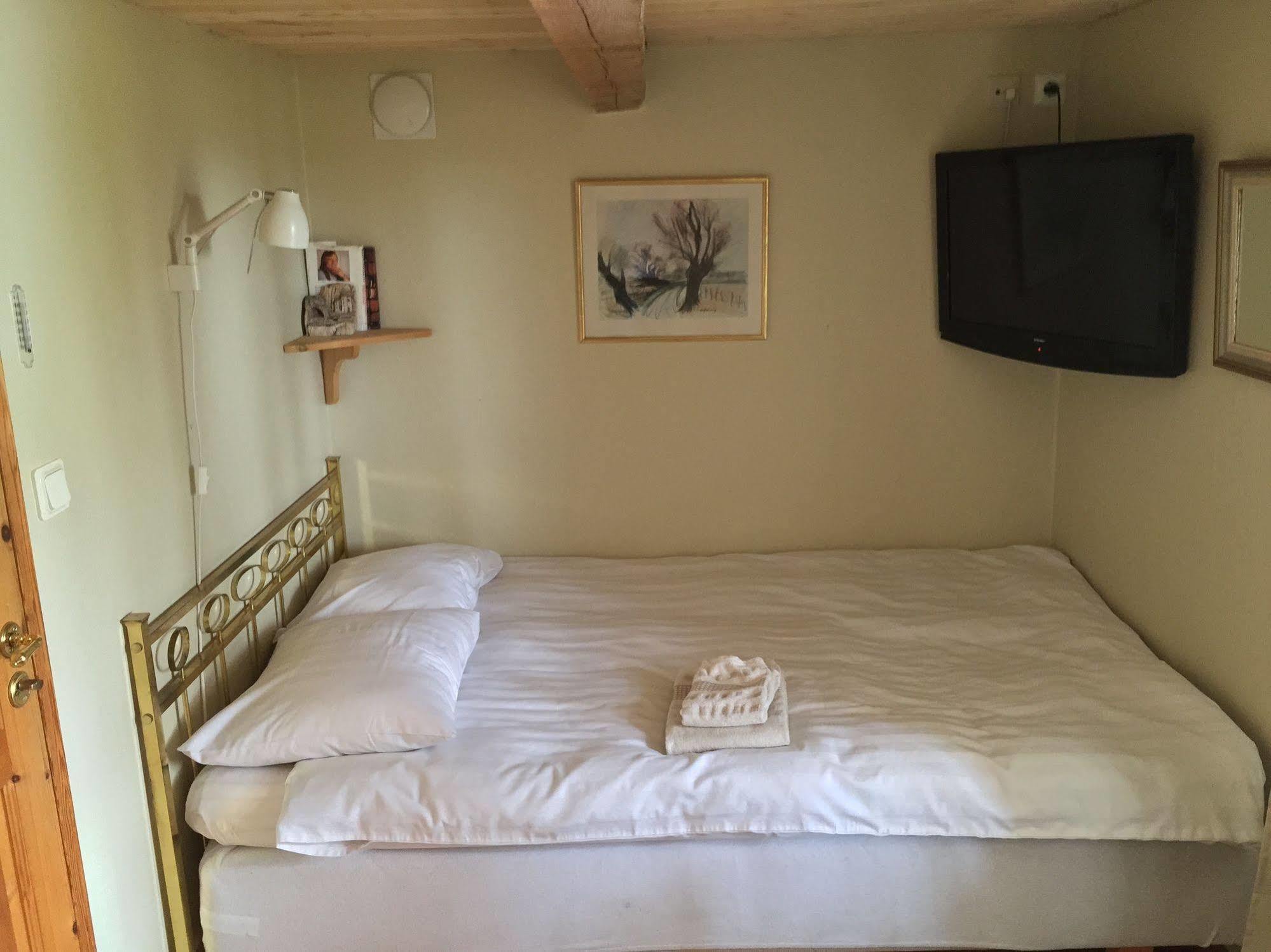 Mattisgården Bed&Breakfast Östra Ljungby Exteriör bild
